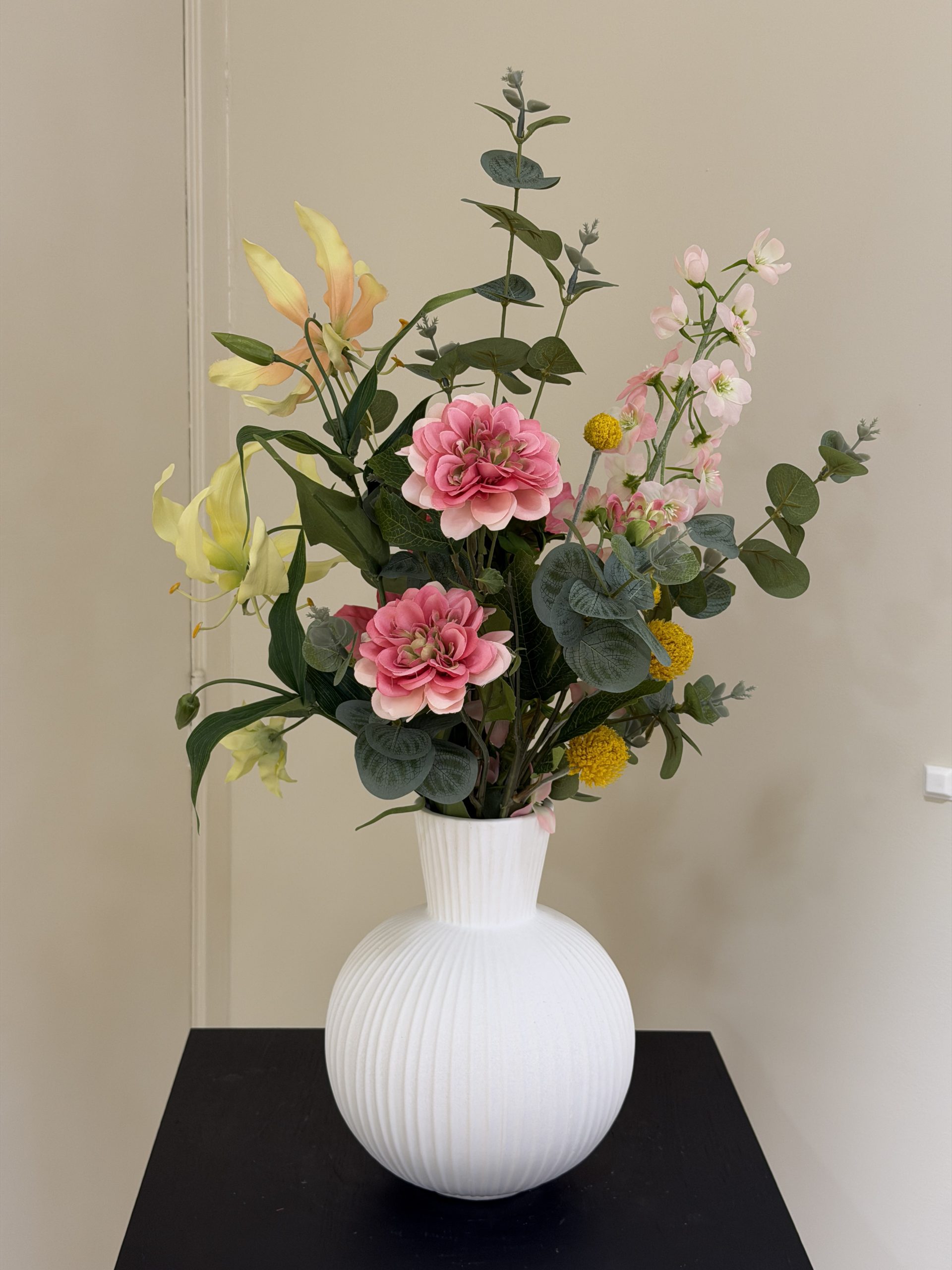 Zomers Zijden Boeket Gloriosa Inclusief Vaas - Afbeelding 3