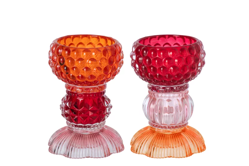 Glazen kandelaar oranje/rood bij zijden boutique in Delft